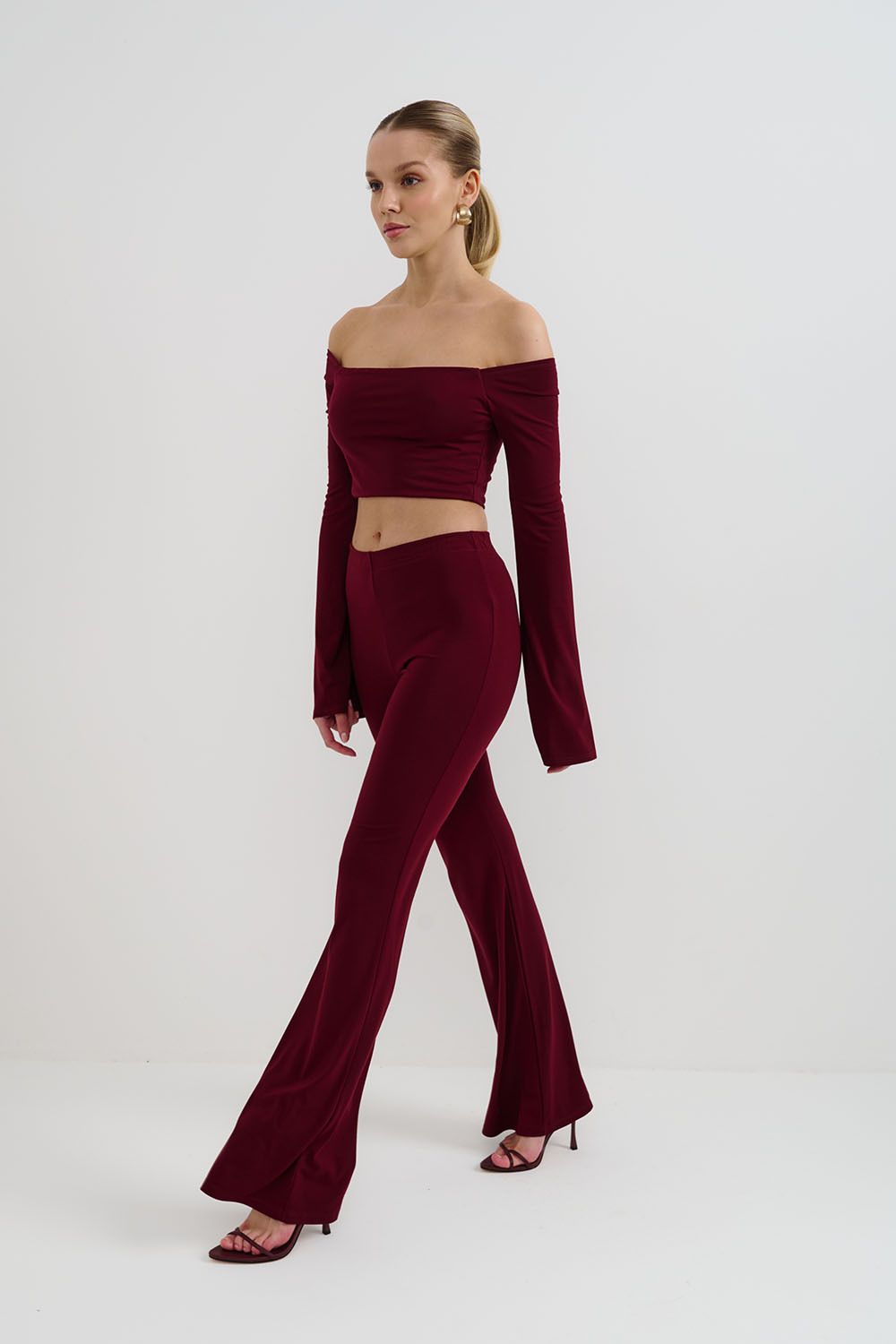 Леггинсы клеш из вискозы цвета бордо