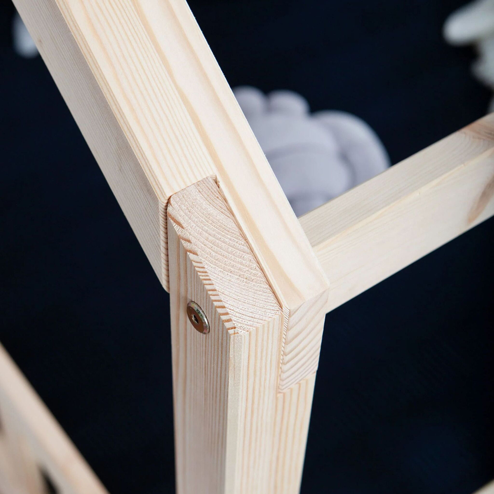 Одноярусная кровать Домик 90x200 см из сосны без отделки