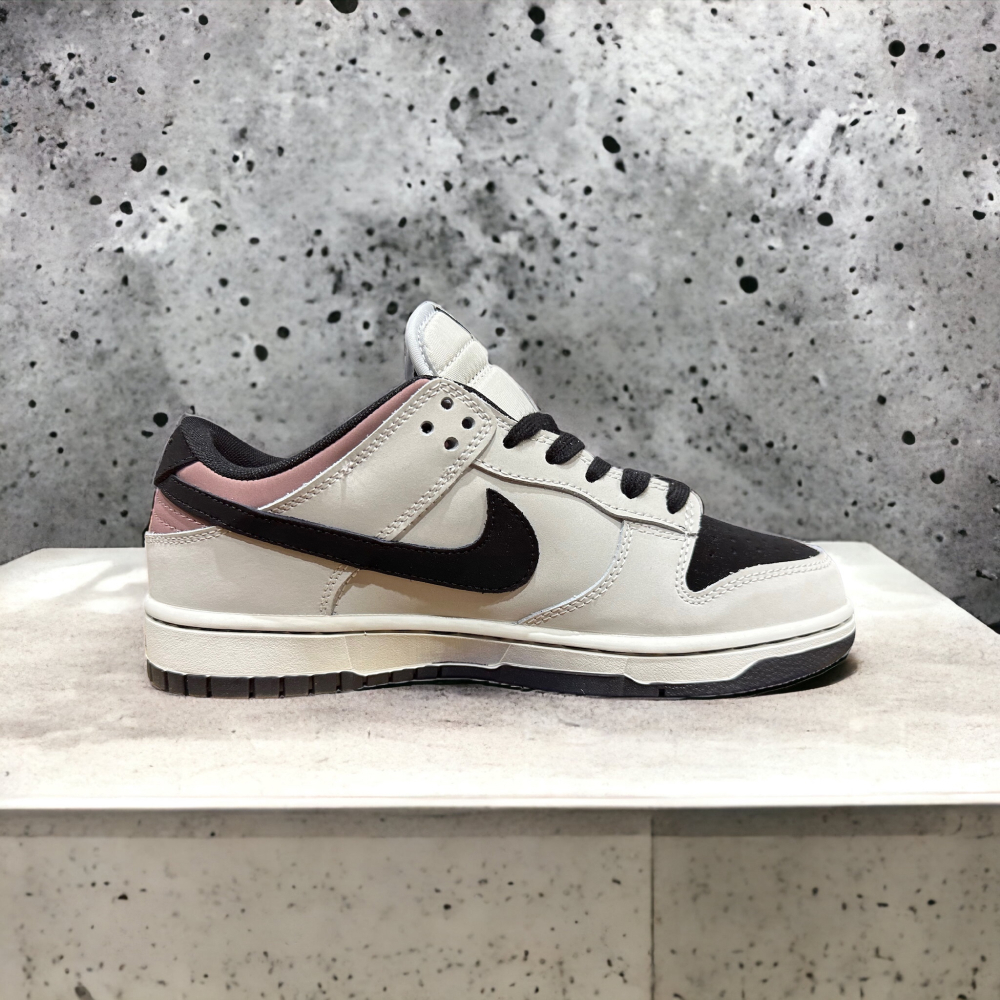 Nike sb dunk low desert sand hot sale