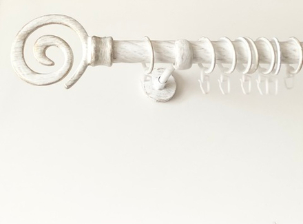 Карниз кованый витой для штор Ост Флексо d 25 однорядный, цвет белое золото