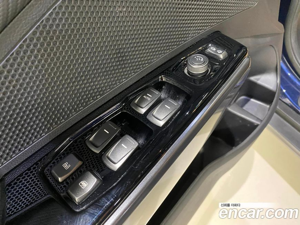 KG Mobility (Ssangyong) Very New Tivoli Бензин 1.5 2WD (05.2020)