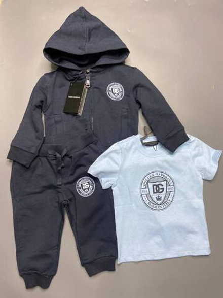 Костюм Dolce&Gabbana