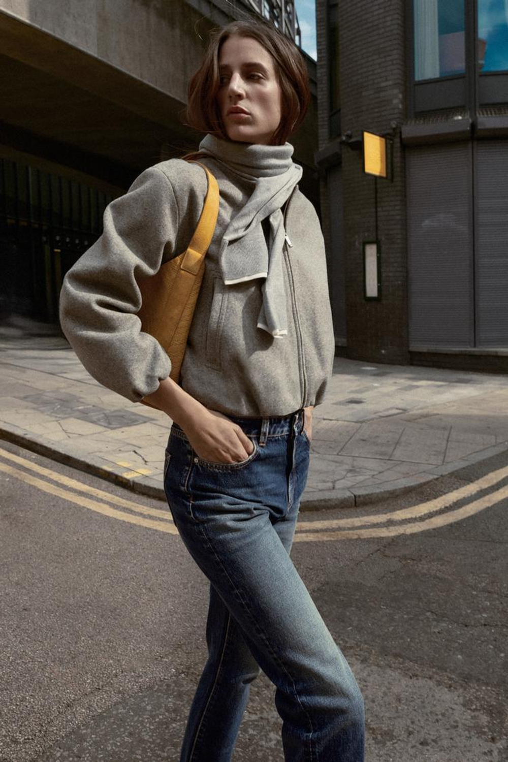 ZARA БОМБЕР ИЗ МЯГКОЙ ТКАНИ, СЕРЫЙ