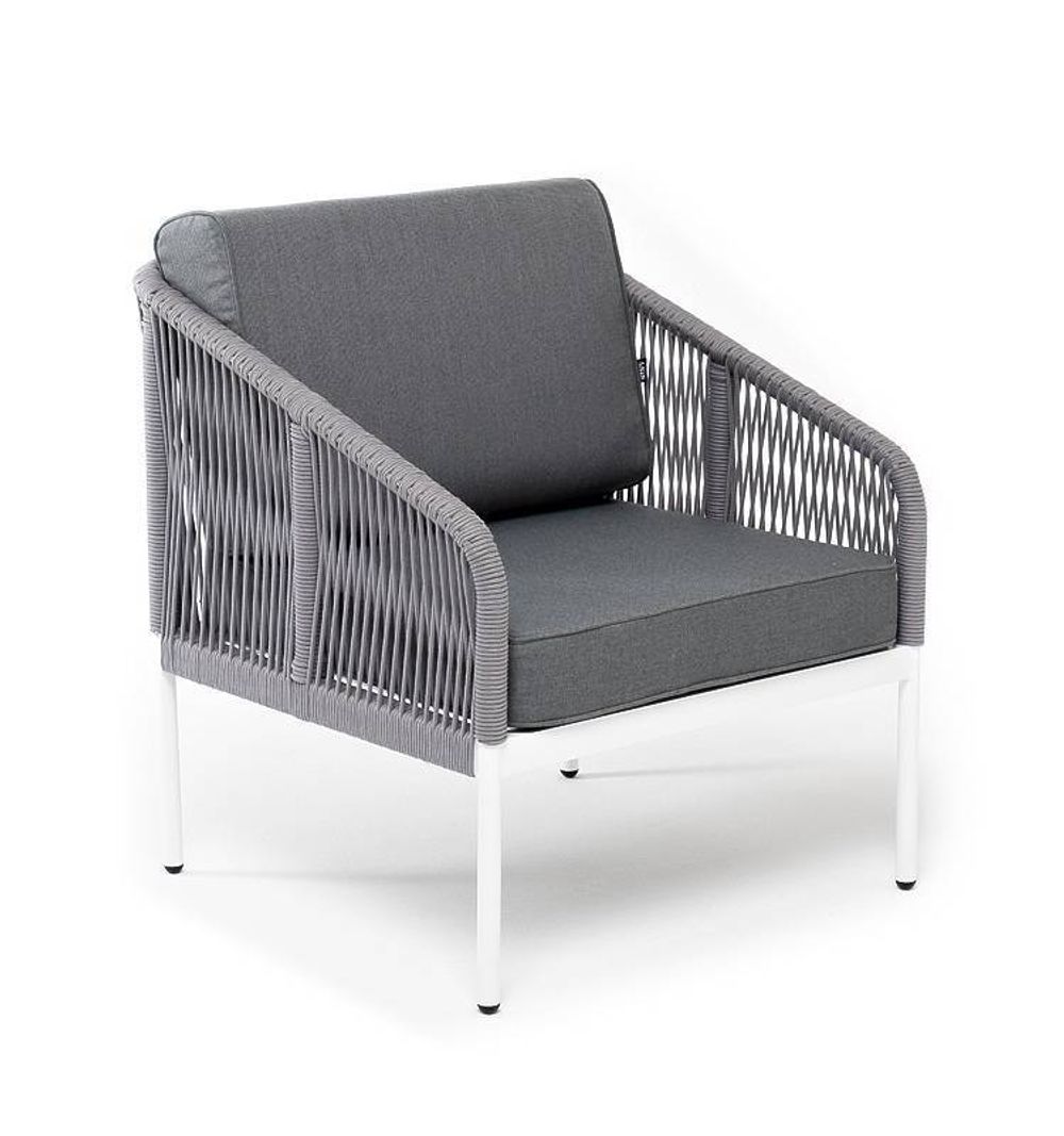 "Канны" кресло плетеное из роупа, каркас алюминий белый муар, роуп светло-серый круглый, ткань серая 017