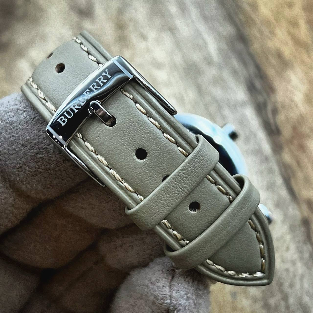 Часы Burberry