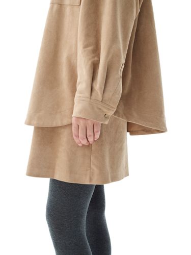 Бежевая рубашка из эко-замши