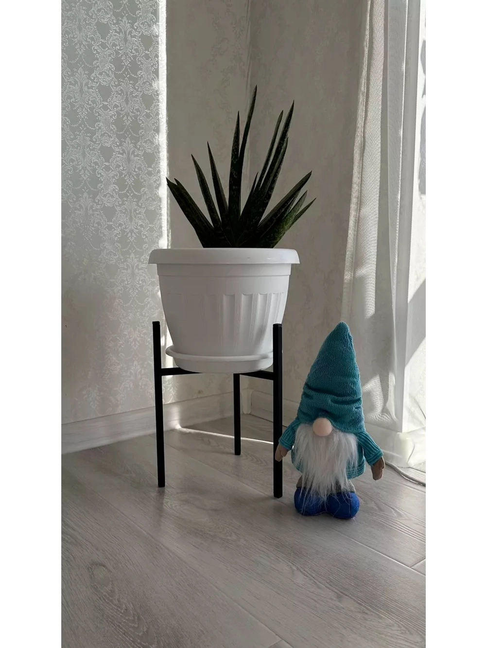 Подставка опора для растений в горшках