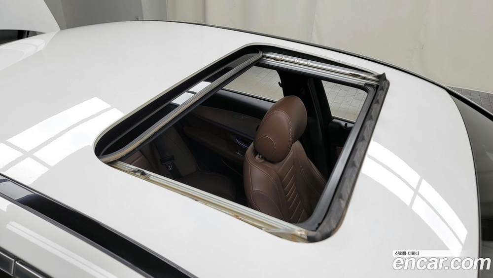 Mercedes-Benz E-Class W213 E250 Avangarde (08.2020)