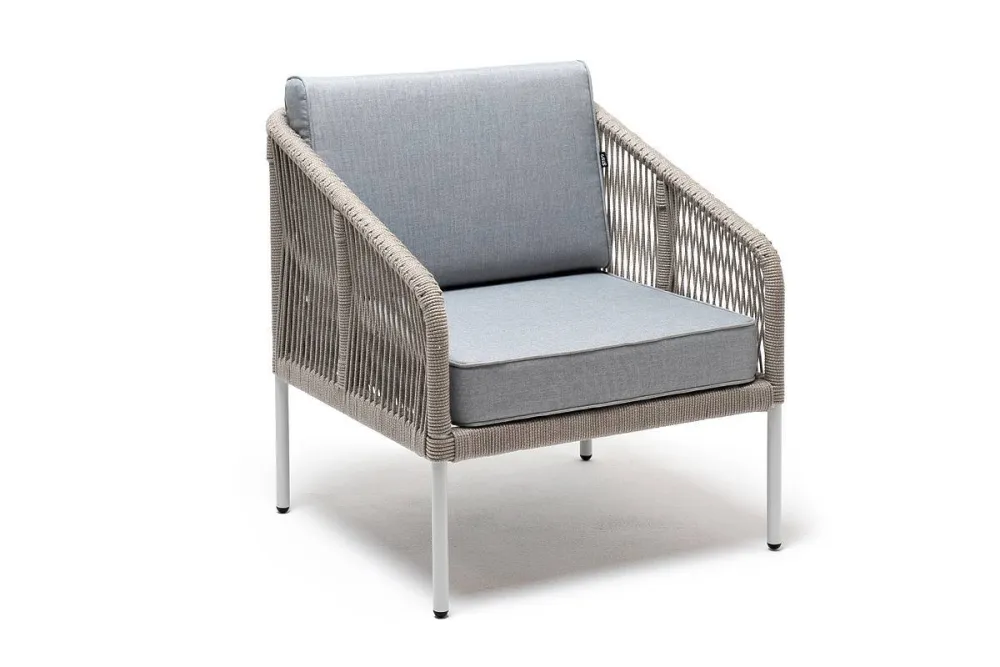 "Канны" кресло плетеное из роупа, каркас алюминий светло-серый (RAL7035) муар, роуп серый меланж круглый, ткань светло-серая