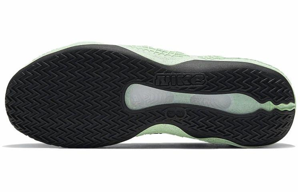 Кроссовки Nike Cosmic Unity