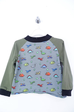 Лонг с динозаврами, который точно станет любимым на 2 года