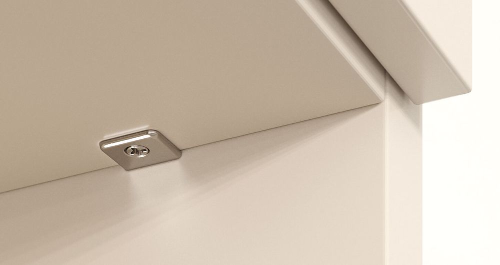 PK2 Полкодержатель пластик светло-серый