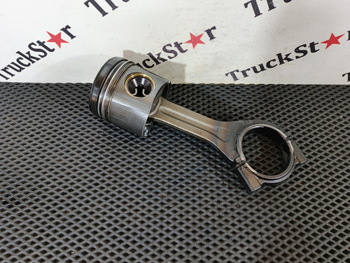 Поршень с шатуном