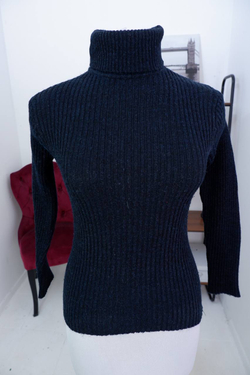 Водолазка теплая, визуально на 42/44 размер