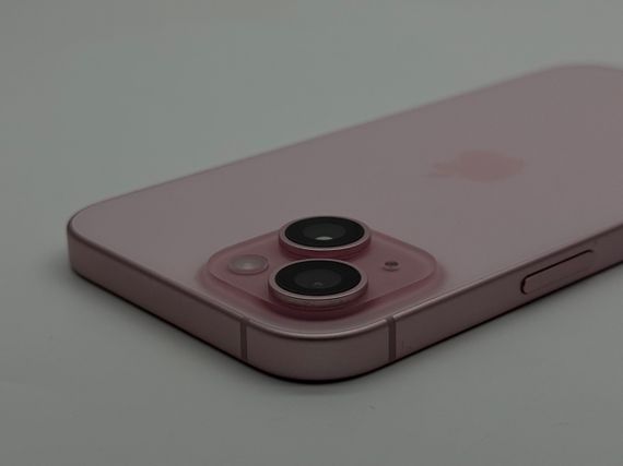 iPhone 15 128Gb Pink