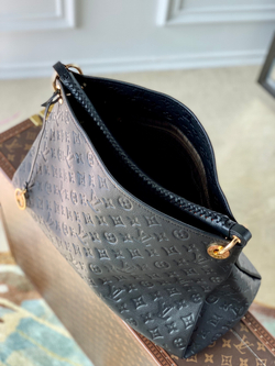Louis Vuitton Artsy MM