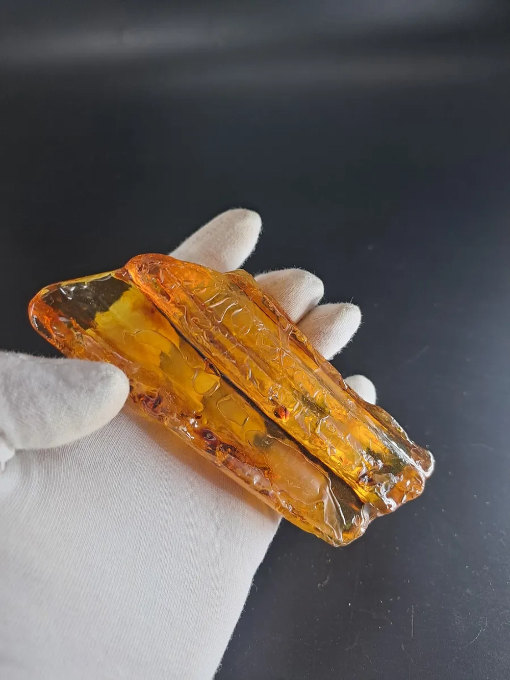 Копал молодой янтарь коллекционный 63 гр