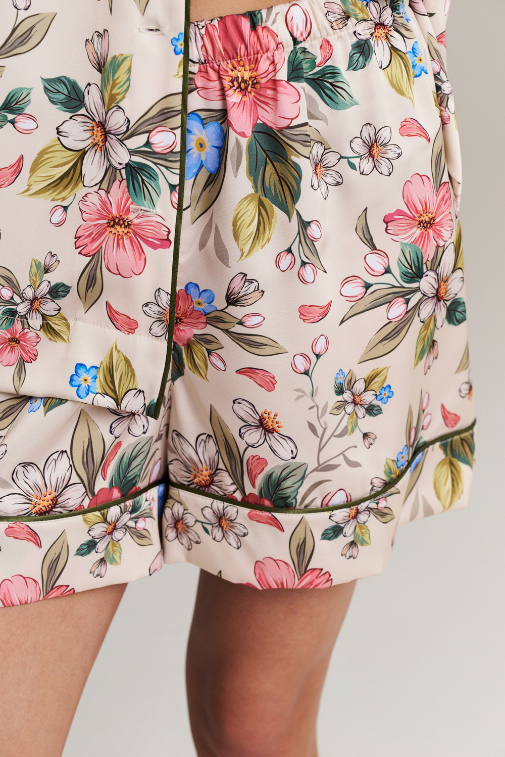 Пижамные шорты из шелка