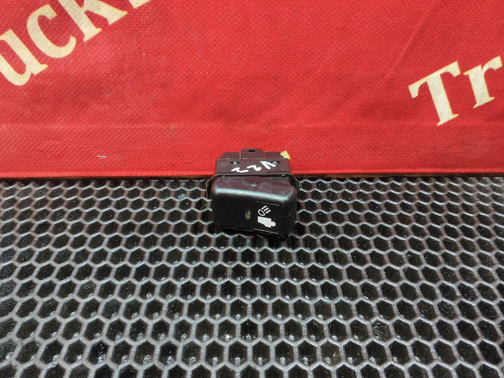 Кнопка рабочего света