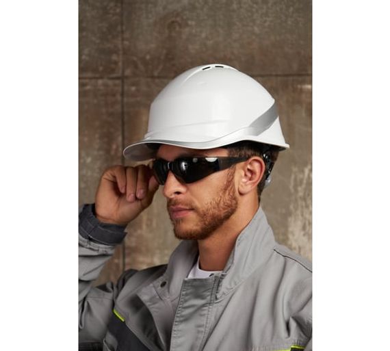 Открытые защитные очки Delta Plus затемненные BRAVA BRAV2FU