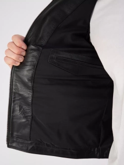 Кожаная куртка демисезонная на молнии