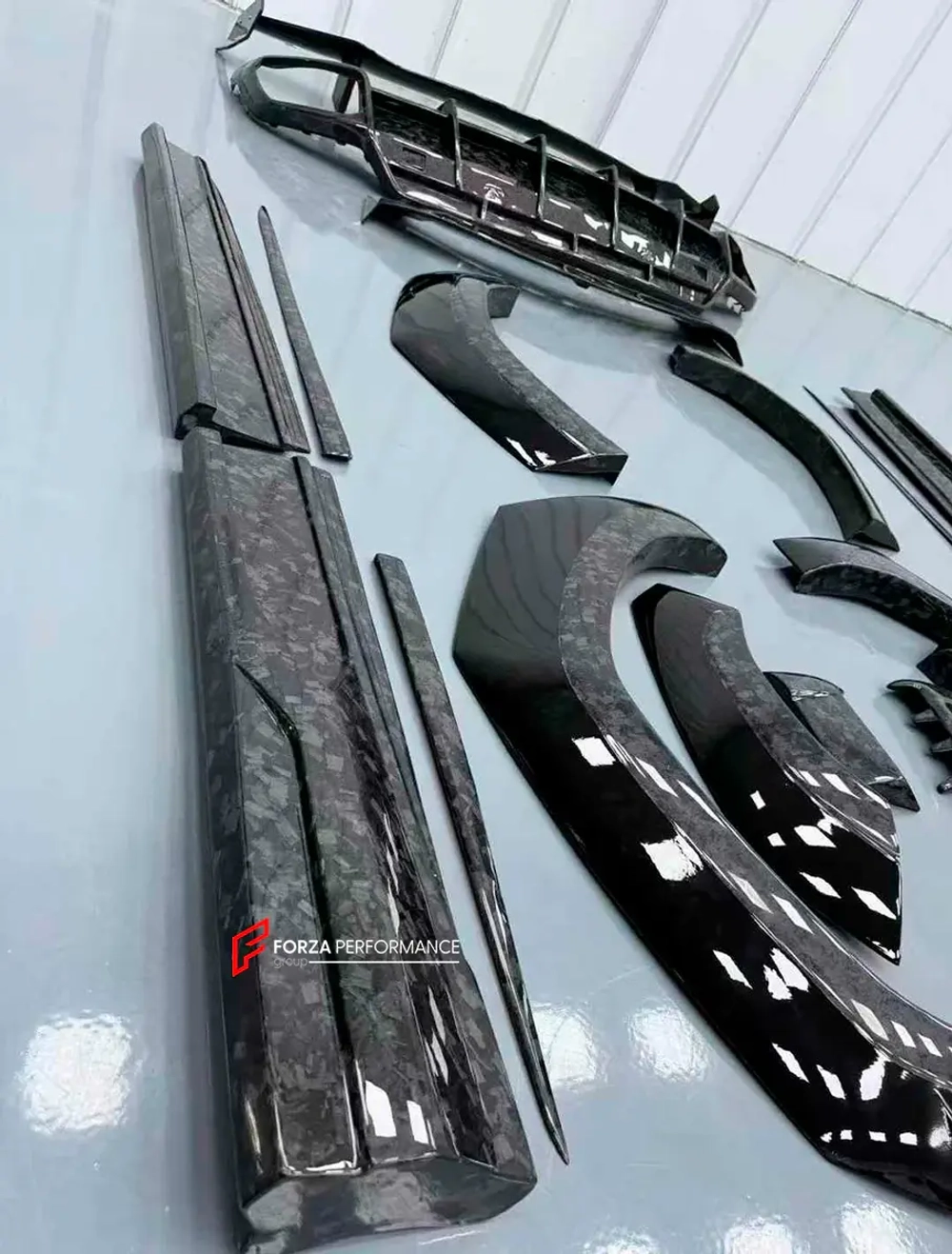 Карбоновый обвес для Lamborghini Urus 2018-2022 Ламборгини Урус