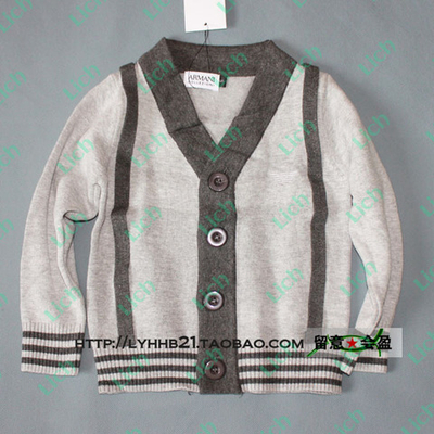 Кардиган на пуговицах с V-образным вырезом