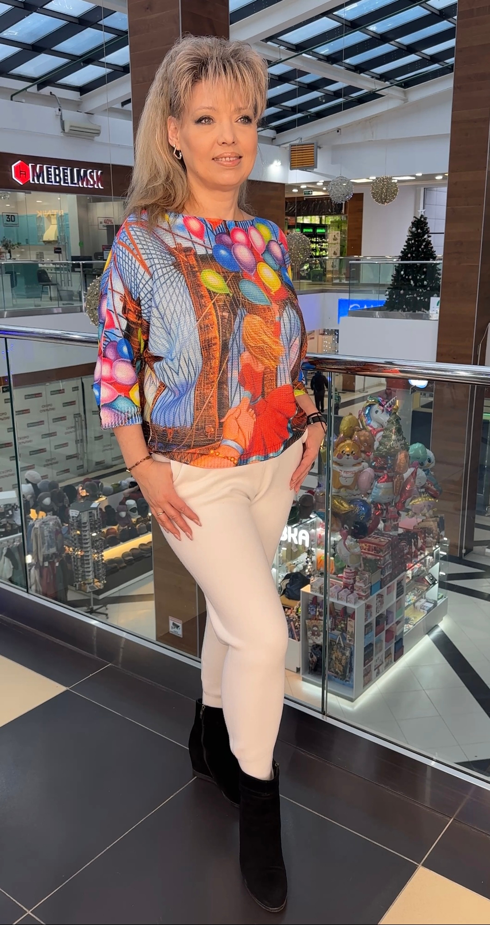 Трикотажные белые штанишки на резинке