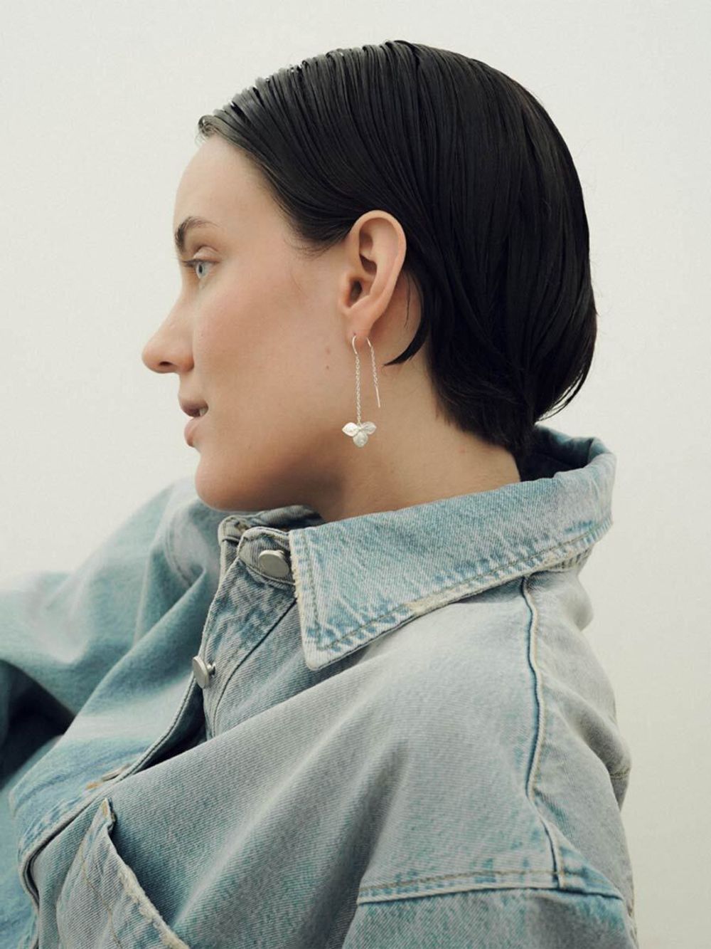 Серьги-протяжки Гортензия ассиметрия