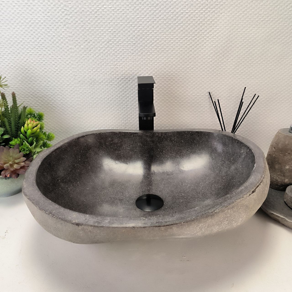 Раковина из речного камня RS63443 (52*42*15) 0123