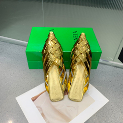 Bottega Veneta Alfie Slipper