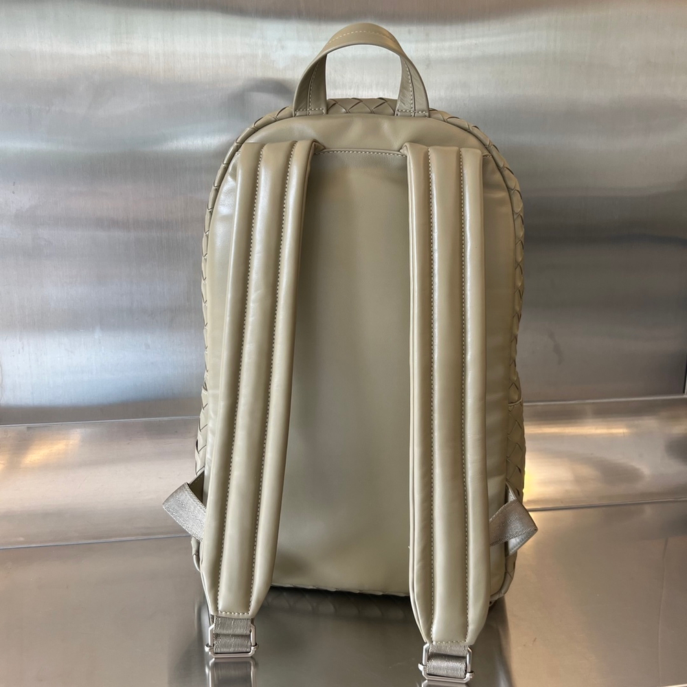 Bottega Veneta Medium Backpack 46 cm