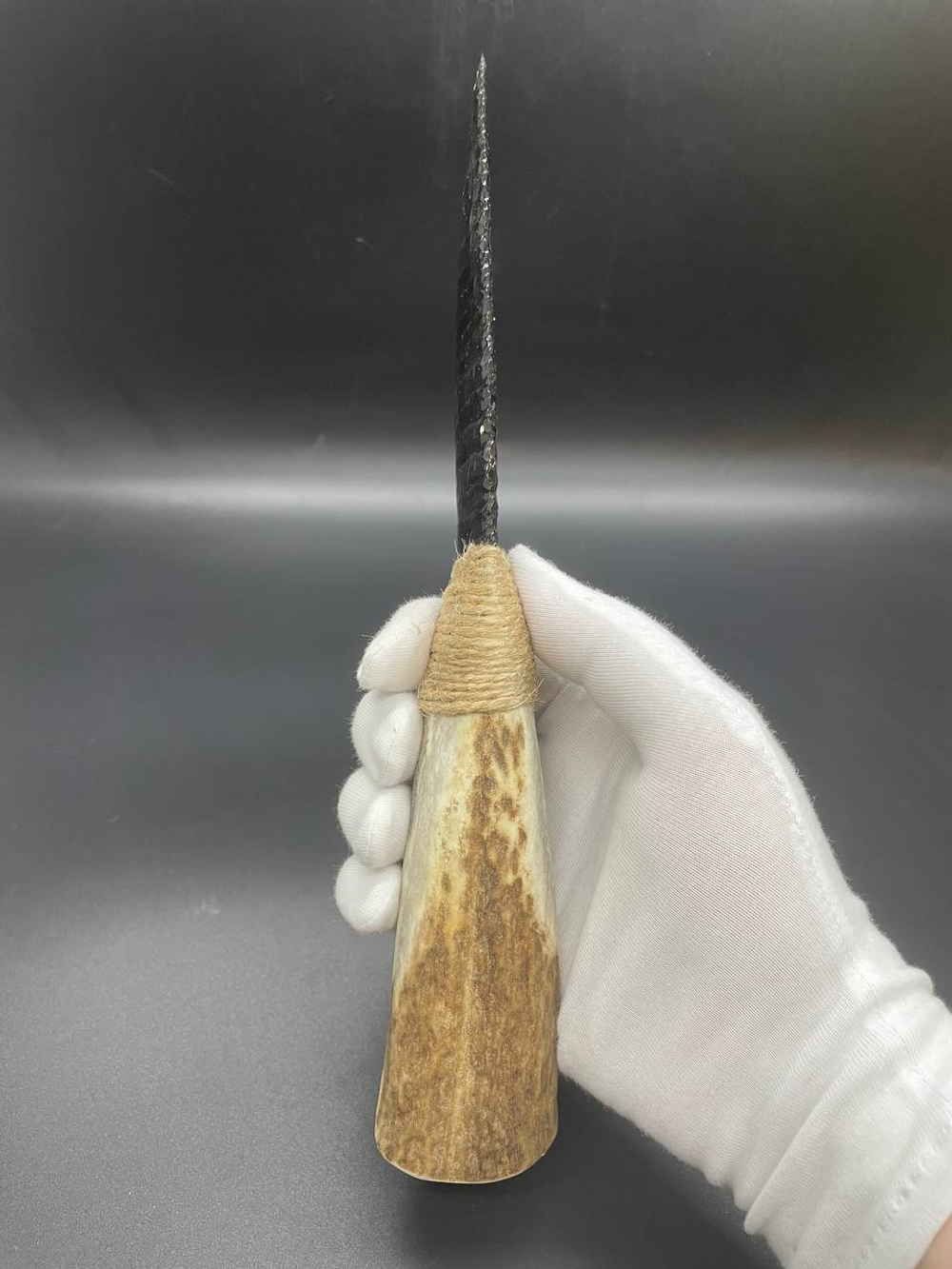 Обсидиановый нож с рукоятью из рога оленя 23 см