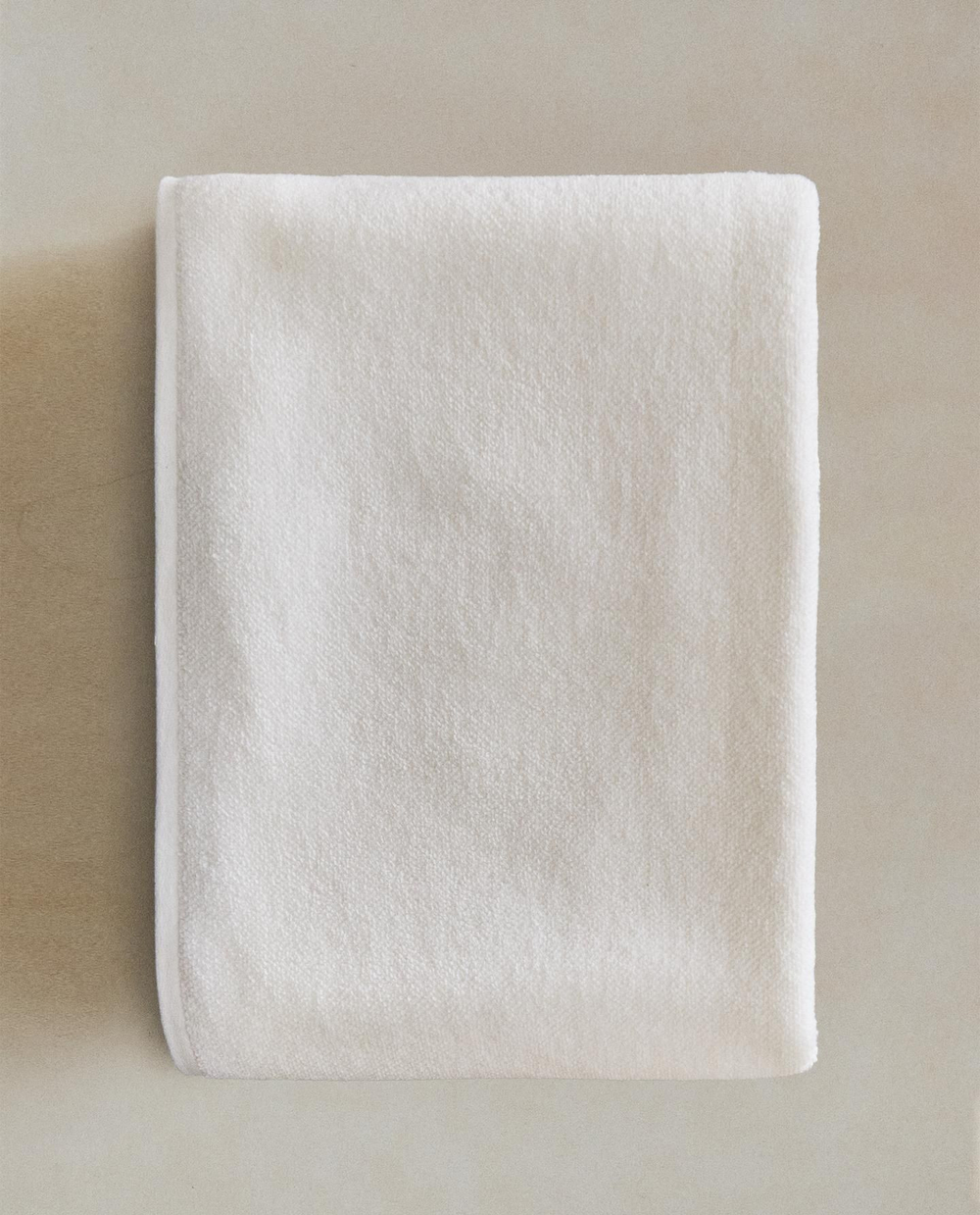 Zara Home - Хлопковое банное полотенце с рисовой строчкой, белый, 90х150 см