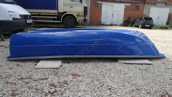 Лодка стеклопластиковая Апрель