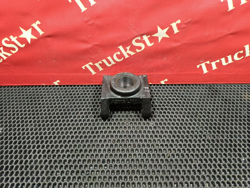 Кронштейн буксировочный 2023г