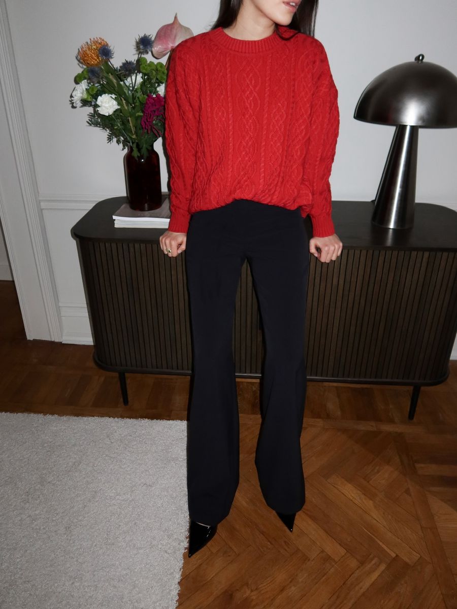 Свитер из полушерсти с орнаментом алый