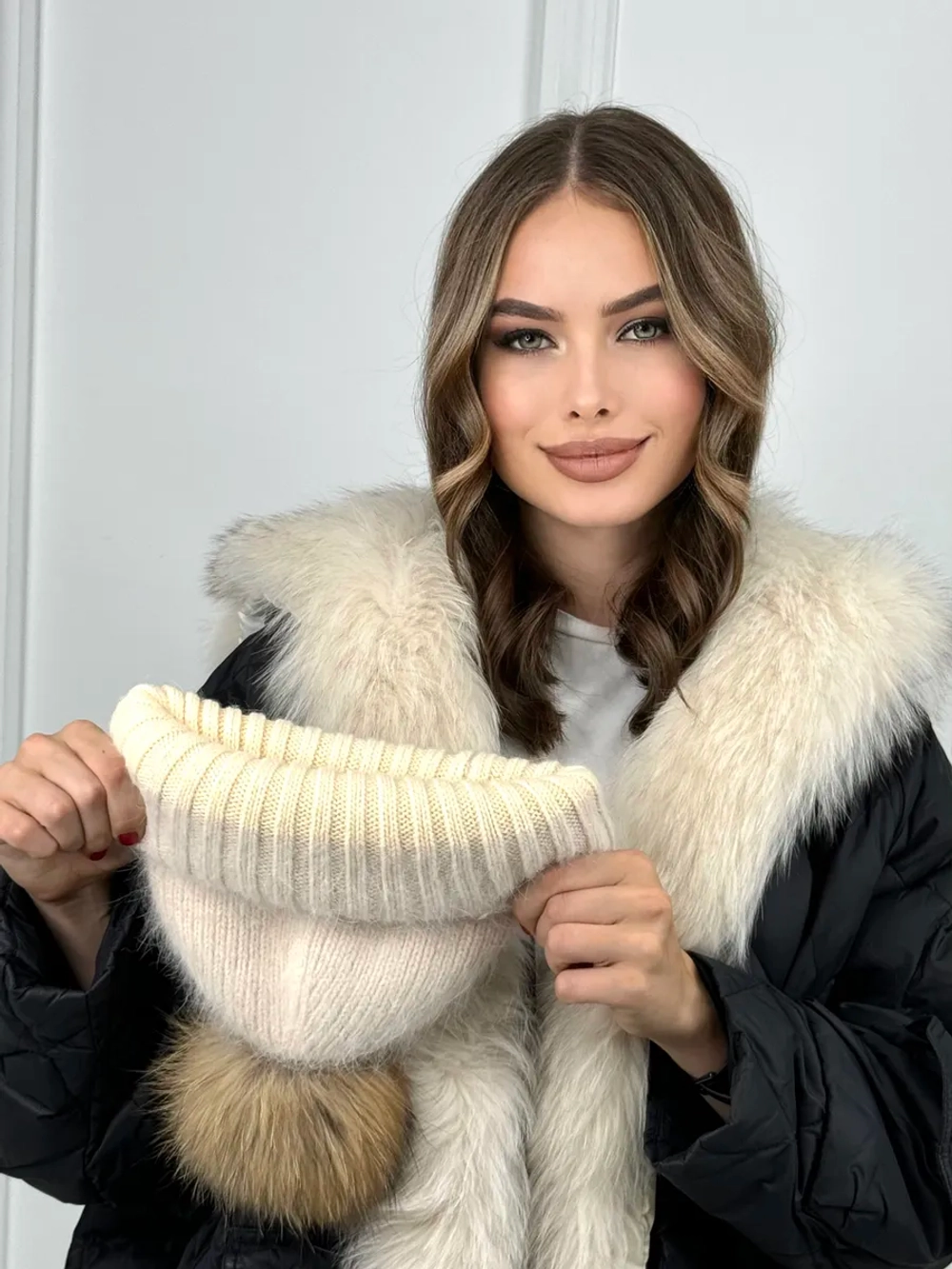 шапка ангора с меховым помпоном зимняя пушистая стильная