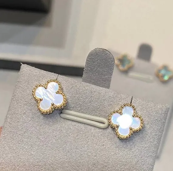 Серьги VAN CLEEF & ARPELS Vintage Alhambra