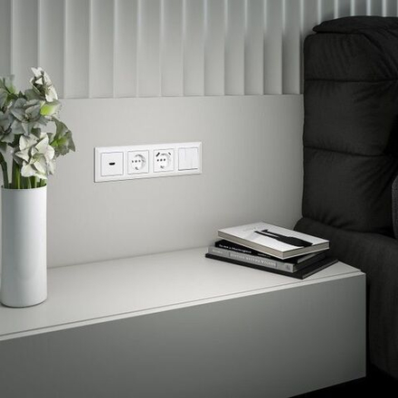 Рамка на 4 поста Fiore (белый)