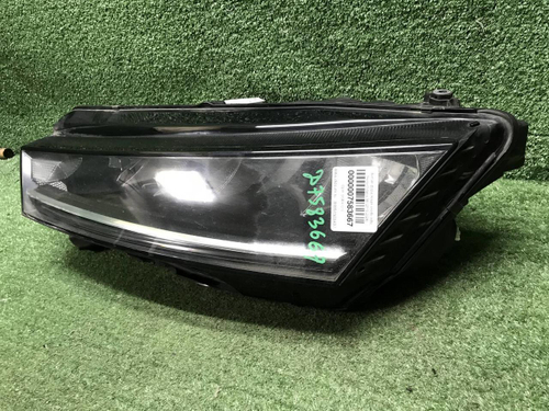 Битая Фара левая Skoda Octavia A8 (2019-2024) LED