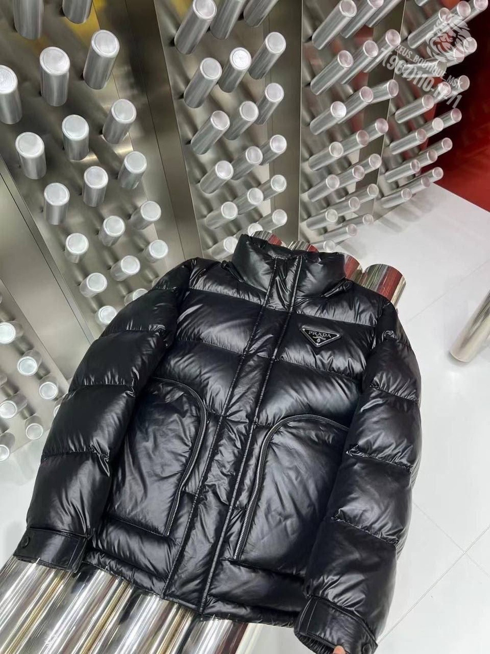 Пуховик Prada