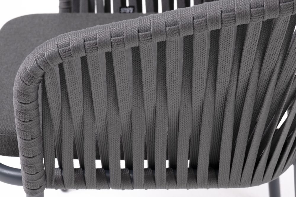 "Бордо" стул плетеный из роупа, каркас алюминий темно-серый (RAL7024) муар, роуп серый 15мм, ткань темно-серая 027