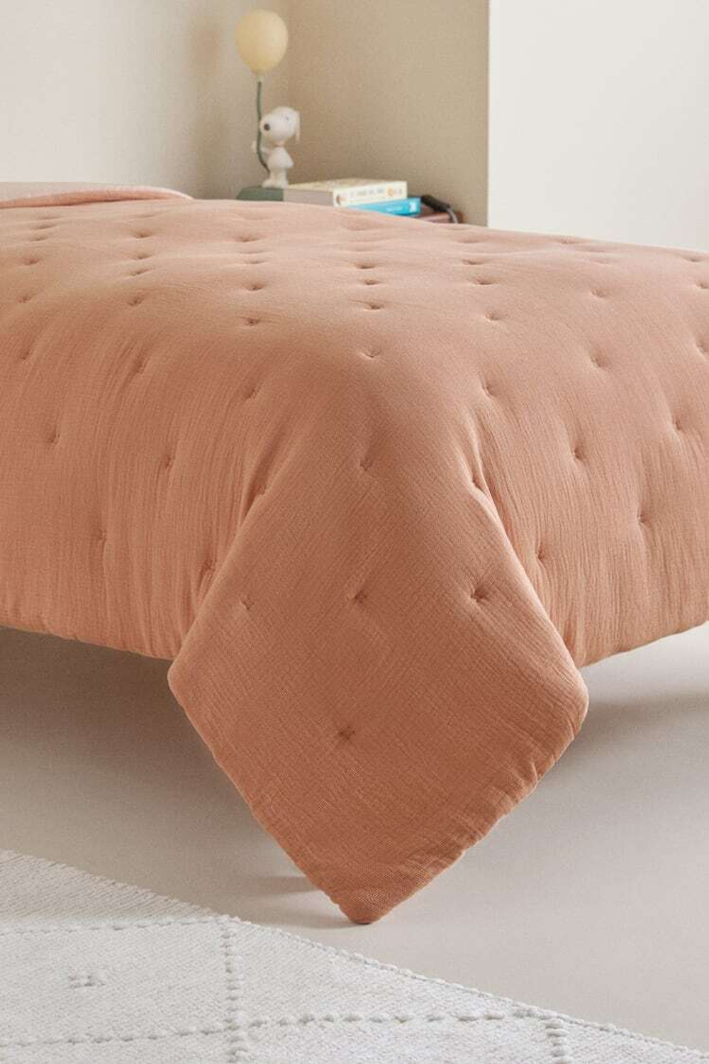 ZARA HOME ЛОСКУТНОЕ ОДЕЯЛО ИЗ ВАФЕЛЬНОЙ ВЯЗКИ, РОЗОВЫЙ