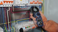 Клещи электроизмерительные True RMS СЕМ DT-3367