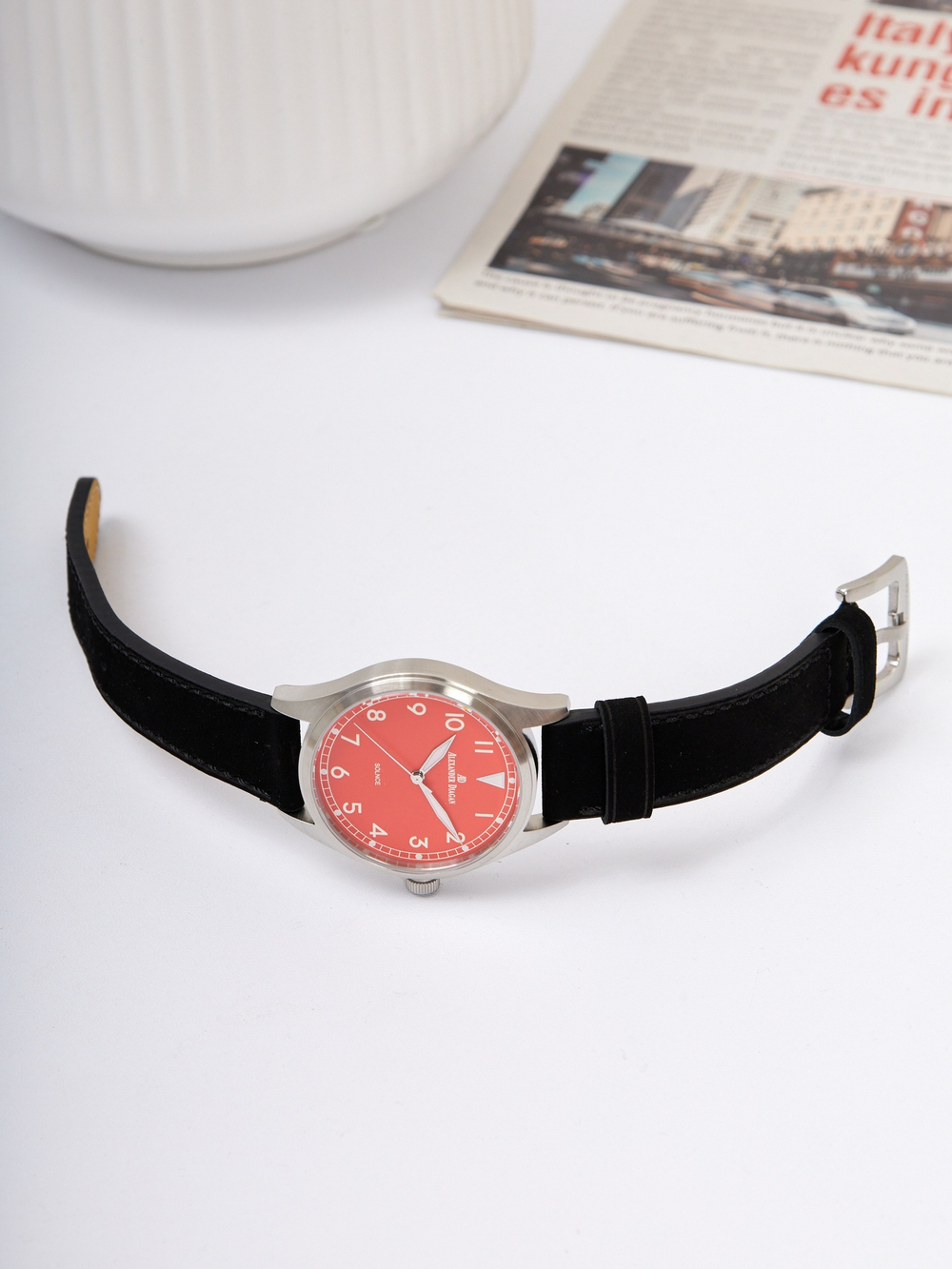 Часы кварцевые "SOLNCE", red