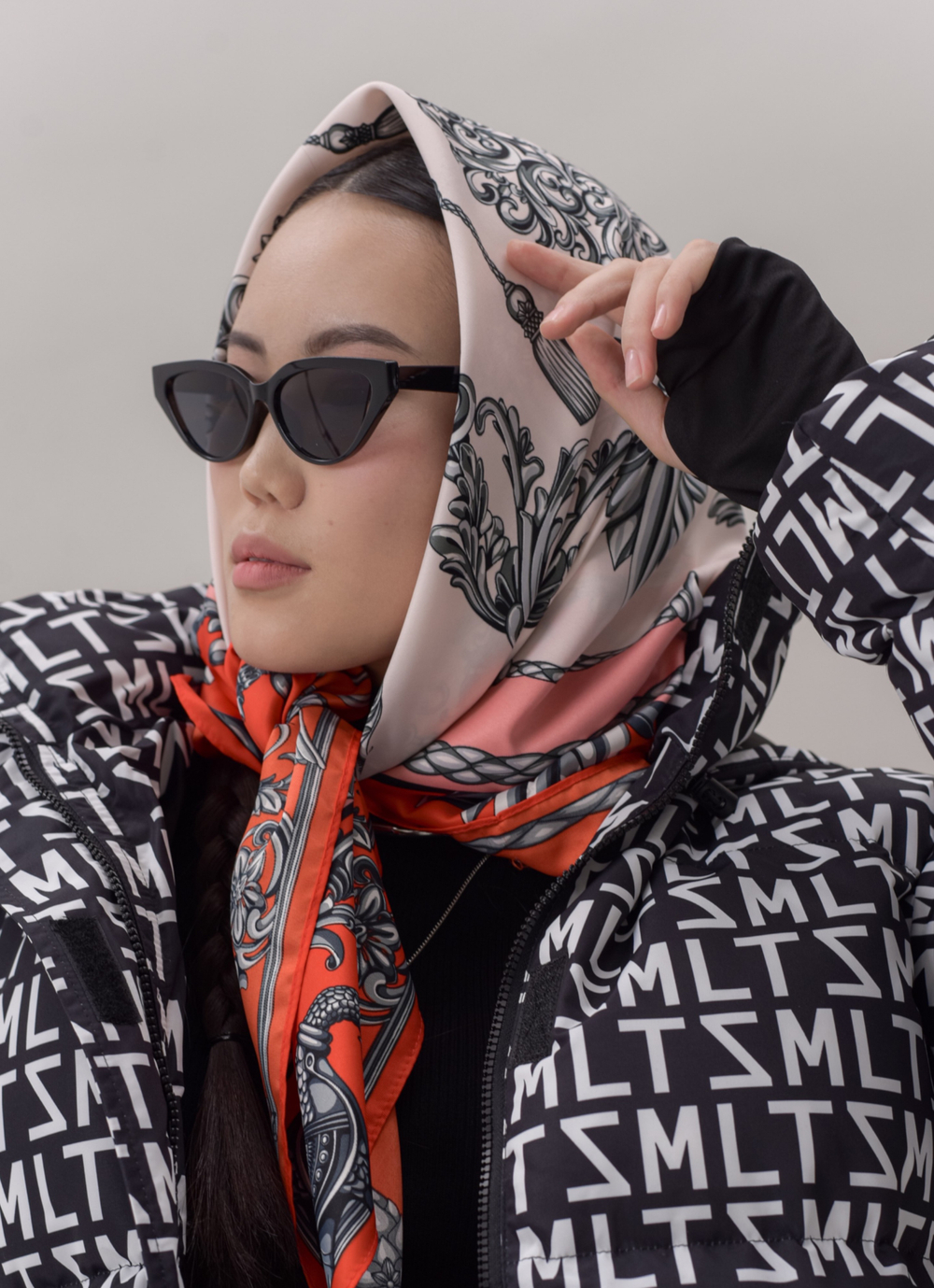 Платок «Русское чугунное литье»