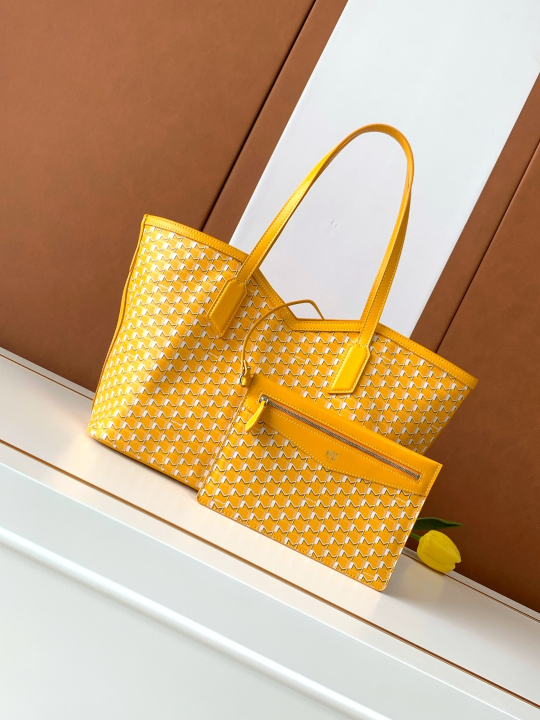 Moynat M Tote MM