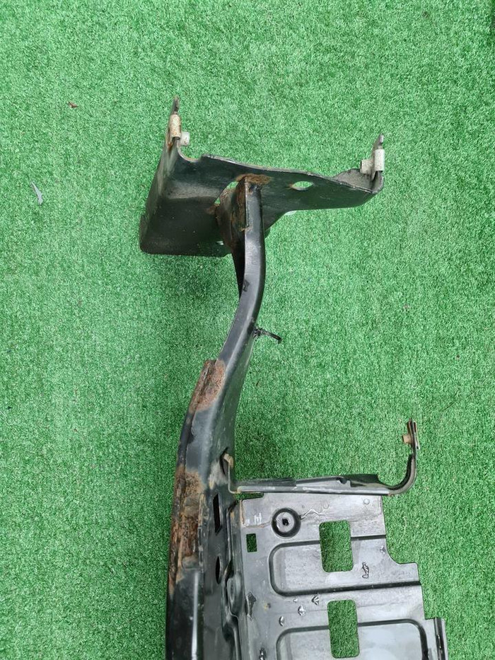 Поперечина кузова задняя Mercedes X W470 (2017-2020)