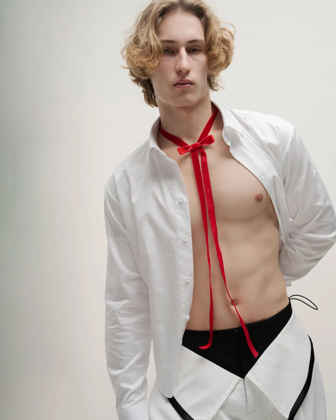 Белая рубашка 